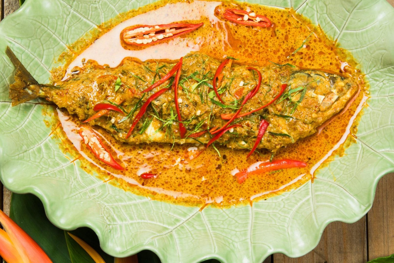 fish-spicy-sauce-thai-food